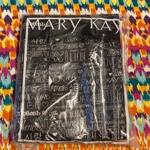 MARY KAY TRAVEL ROLL UP BAG NEW IN PACKAGE